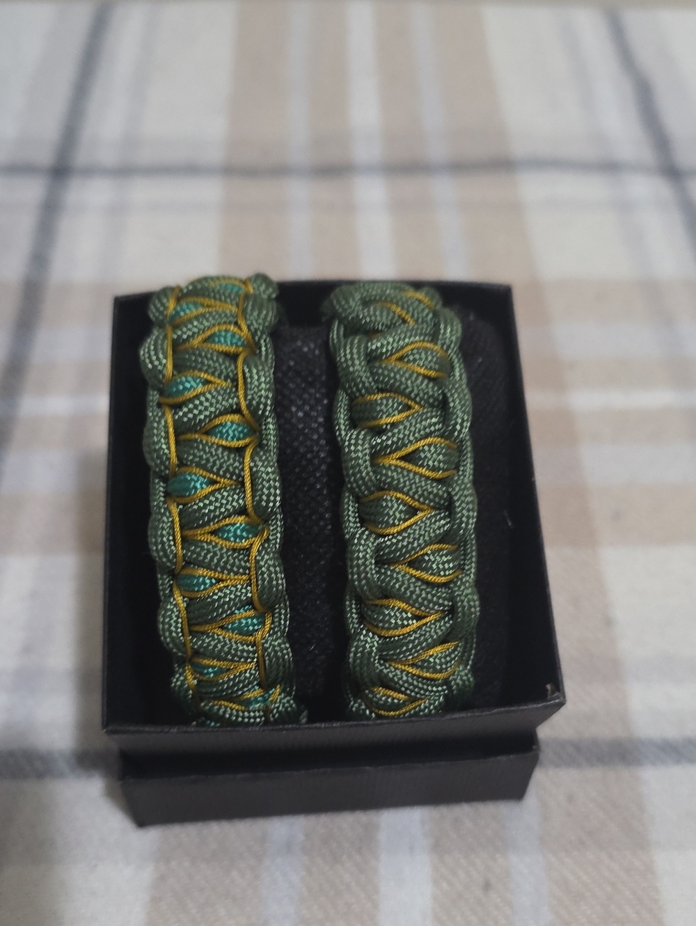 Men's Green and Gold Braided Paracord Bracelet - Unbranded